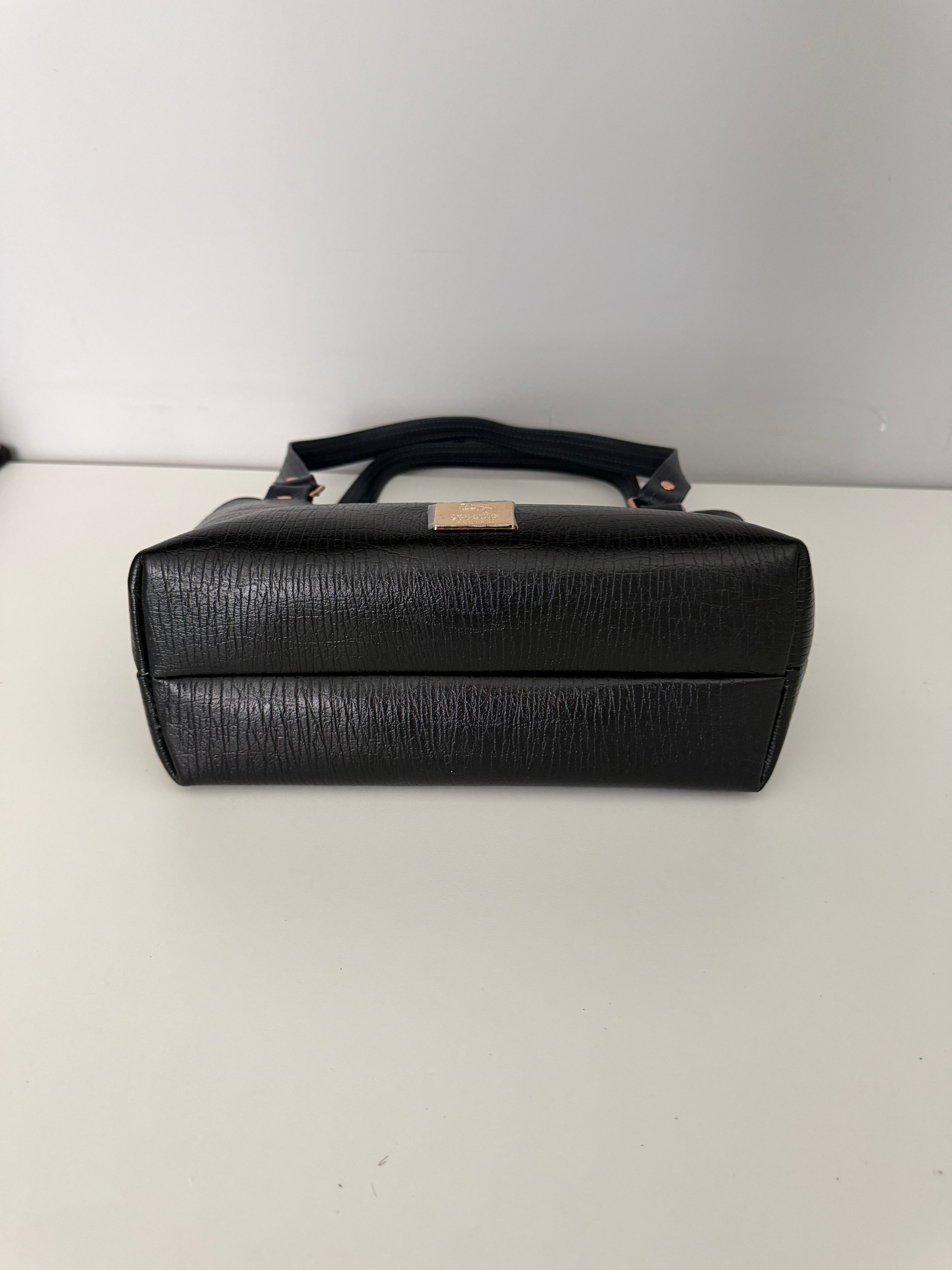 The Jeannie Leather Bag