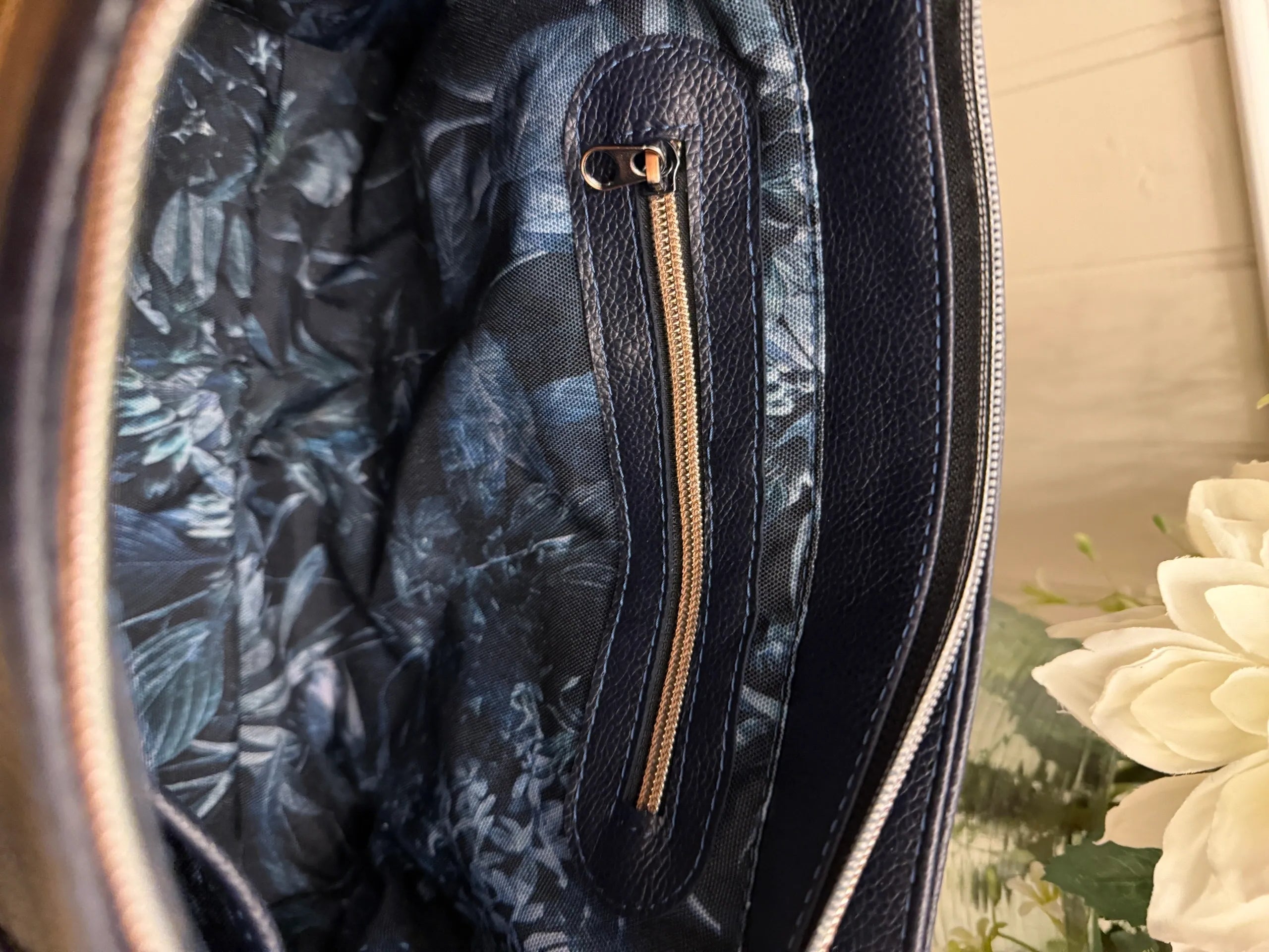 The Jeannie Bag - Leather