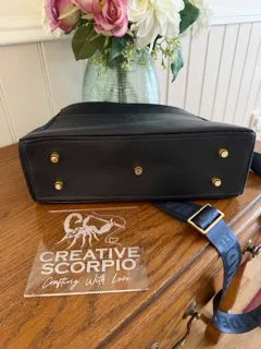 The Zynah Crossbody Bag - Leather