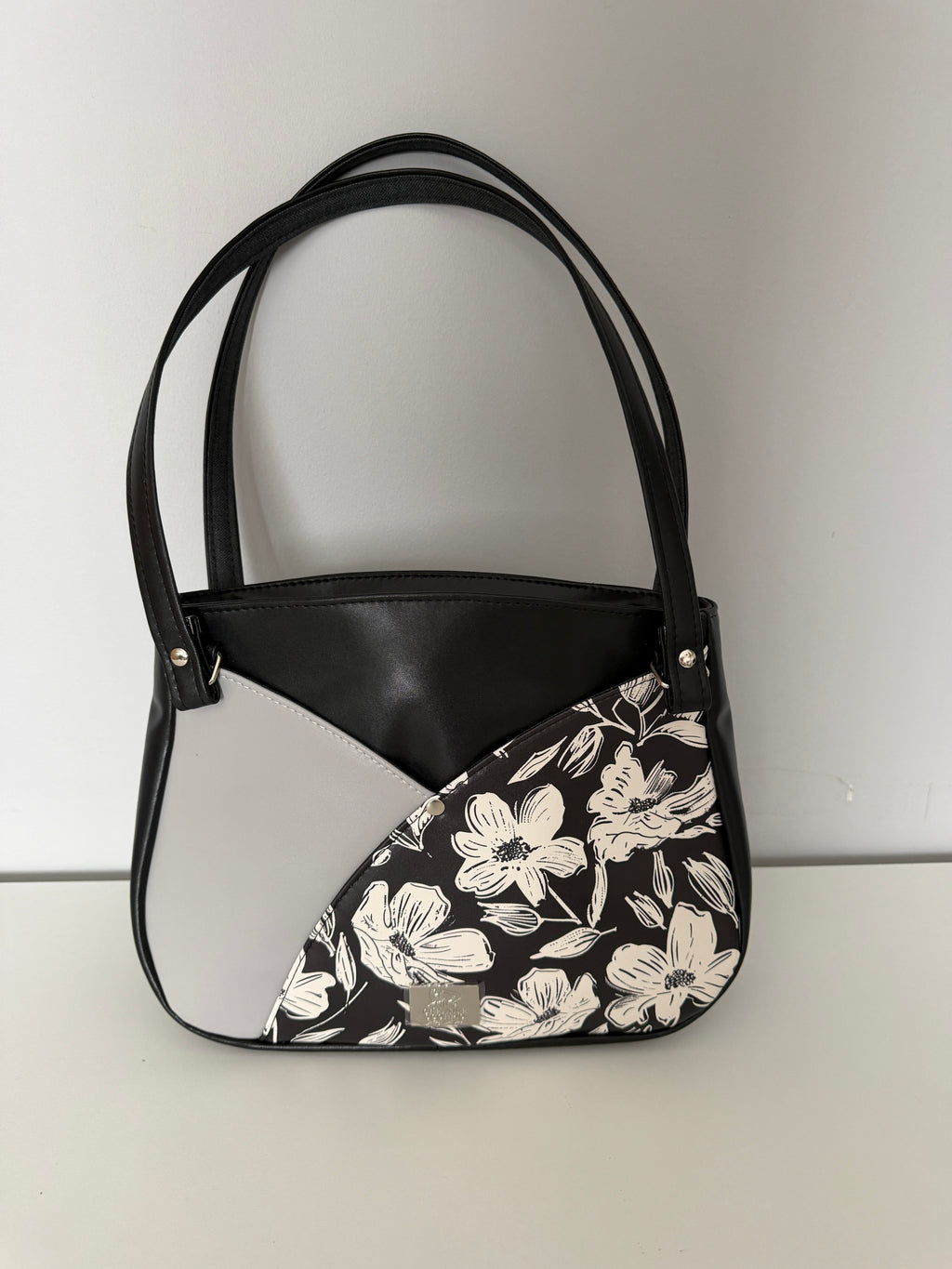 The Reverdie Bag