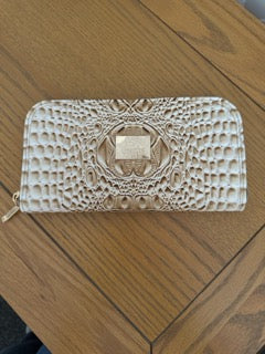Classic Zip Around Wallet