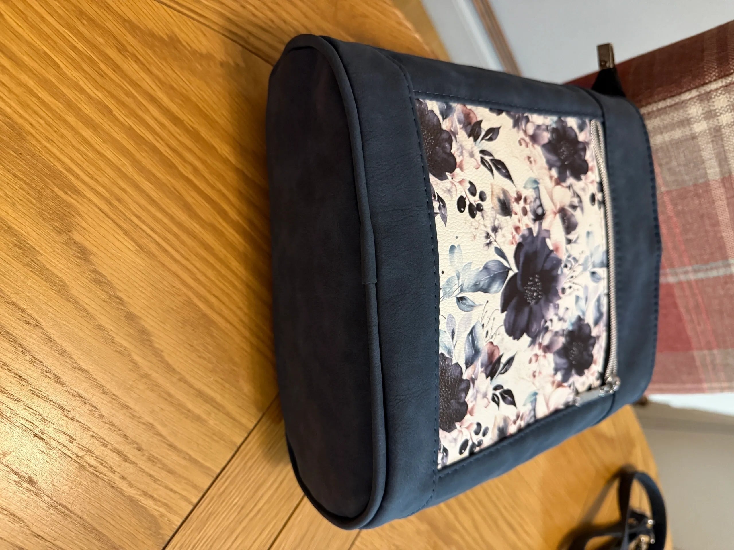 The Brunette Shoulder Bag